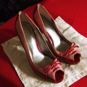 Marc Fisher Peep Toe Womens Shoes size 9